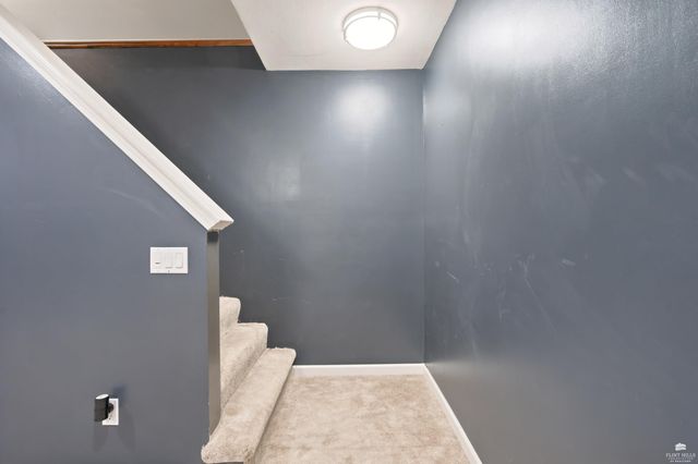 2231 Alta Drive, Manhattan, KS 66502
