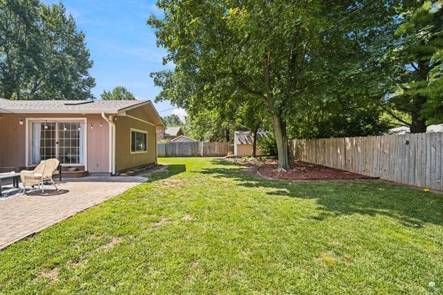 2231 Alta Drive, Manhattan, KS 66502