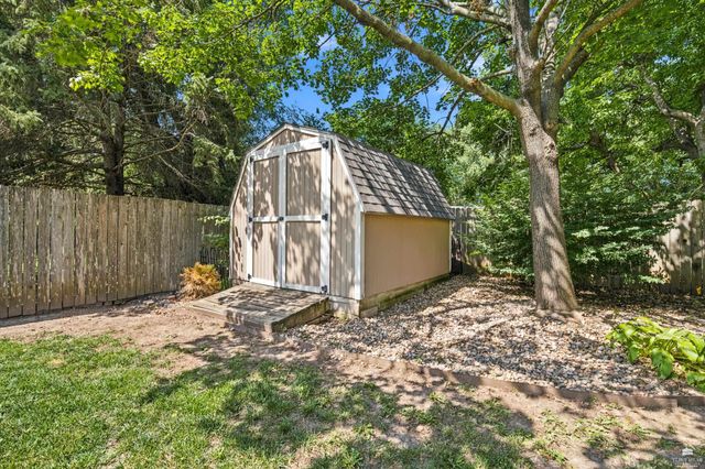 2231 Alta Drive, Manhattan, KS 66502