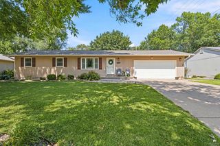 2231 Alta Drive, Manhattan, KS 66502