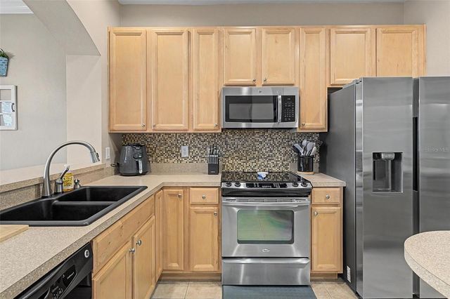 2145 PARK CRESCENT DRIVE, Land O Lakes, FL 34639