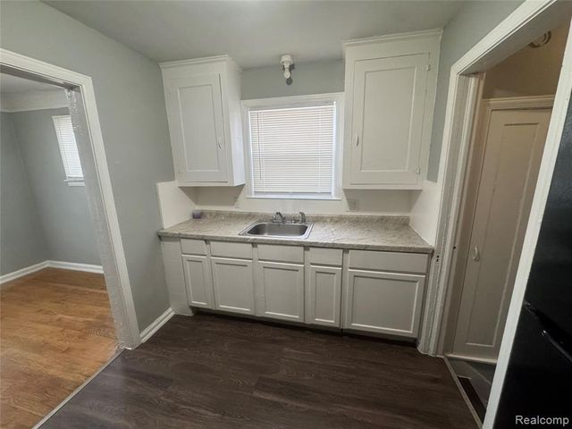 13564 Faust Avenue, Detroit, MI 48223