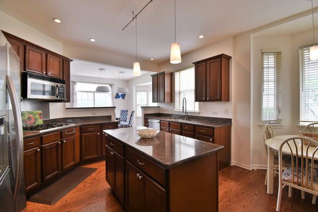 4611 Jenna Road, Glenview, IL 60025