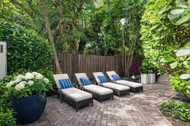 1108 Coconut Row, Delray Beach, FL 33483