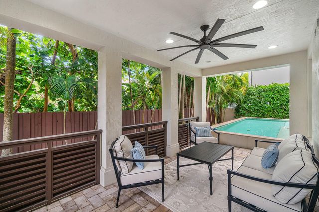 1108 Coconut Row, Delray Beach, FL 33483