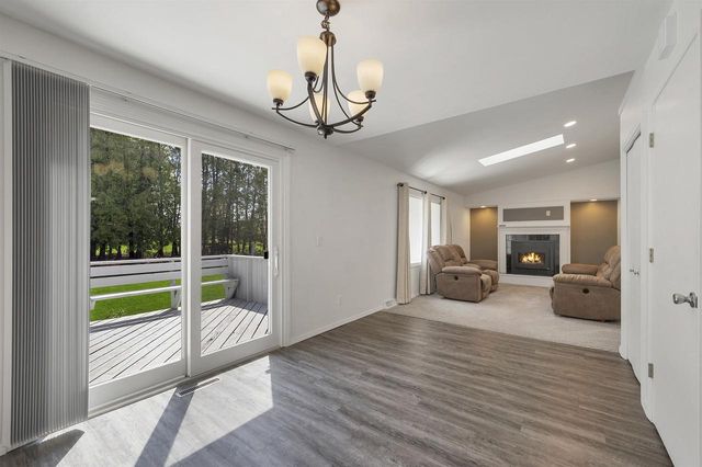 422 SILVER SPRING DRIVE, Green Bay, WI 54303