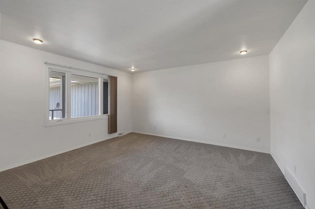 422 SILVER SPRING DRIVE, Green Bay, WI 54303