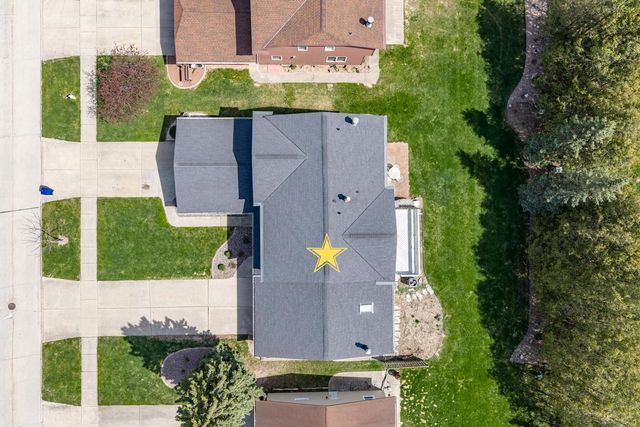 422 SILVER SPRING DRIVE, Green Bay, WI 54303