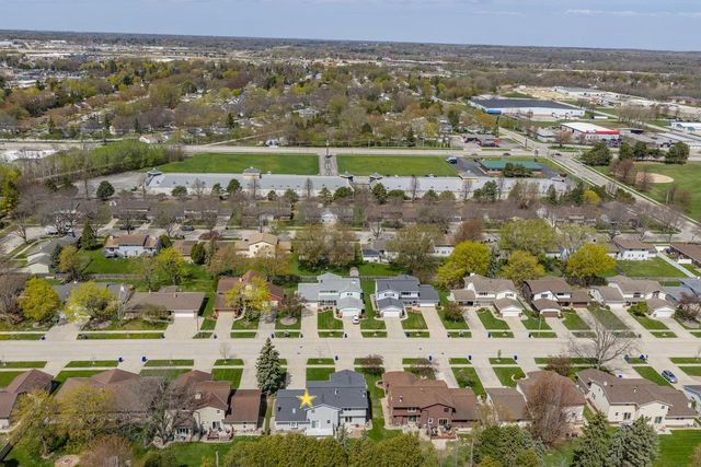 422 SILVER SPRING DRIVE, Green Bay, WI 54303
