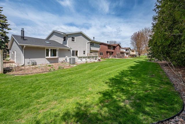 422 SILVER SPRING DRIVE, Green Bay, WI 54303