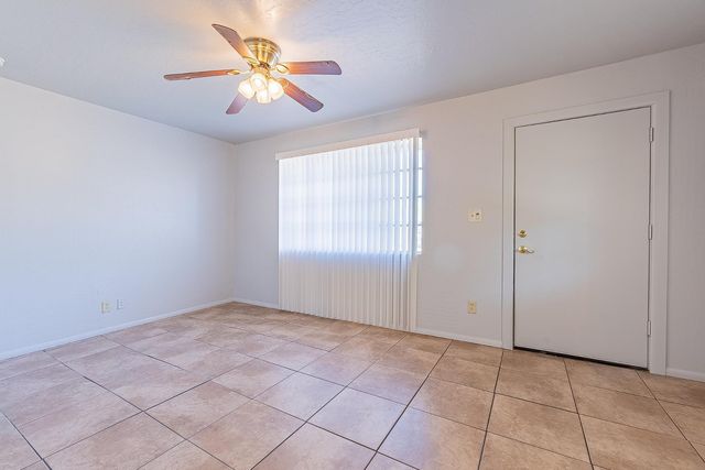 5642 S 14th Avenue, Phoenix, AZ 85041