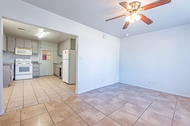 5642 S 14th Avenue, Phoenix, AZ 85041