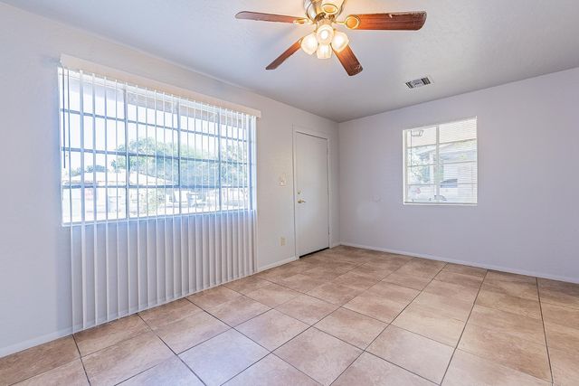 5642 S 14th Avenue, Phoenix, AZ 85041