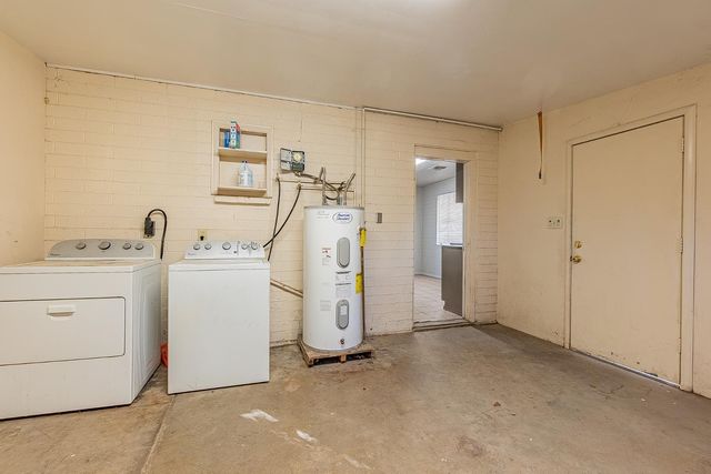 5642 S 14th Avenue, Phoenix, AZ 85041