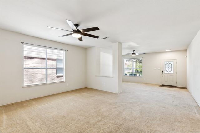 8621 Shallow Creek Drive, Fort Worth, TX 76179