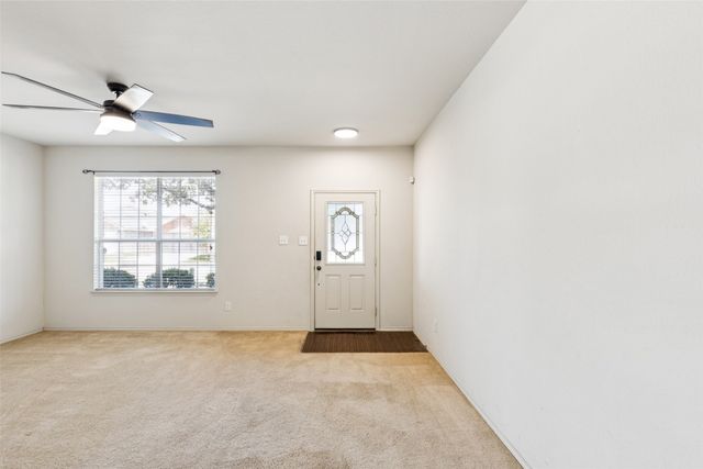 8621 Shallow Creek Drive, Fort Worth, TX 76179