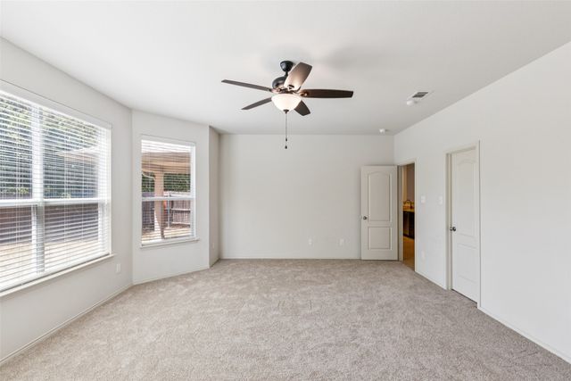 8621 Shallow Creek Drive, Fort Worth, TX 76179