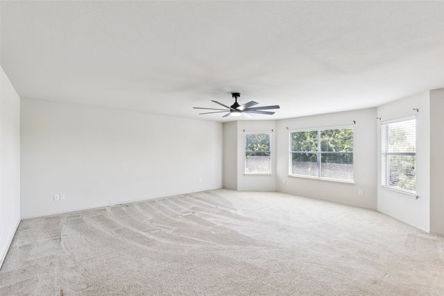 8621 Shallow Creek Drive, Fort Worth, TX 76179