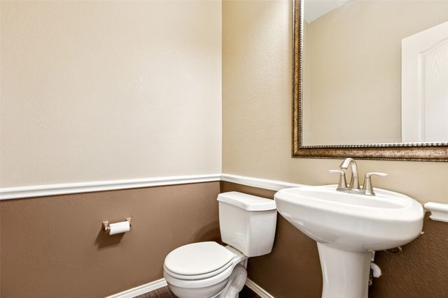 8621 Shallow Creek Drive, Fort Worth, TX 76179