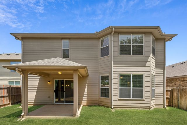 8621 Shallow Creek Drive, Fort Worth, TX 76179