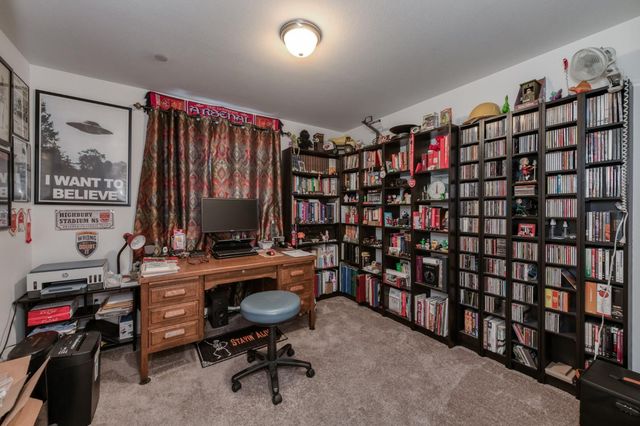 7099 N Shiraz Avenue, Fresno, CA 93722