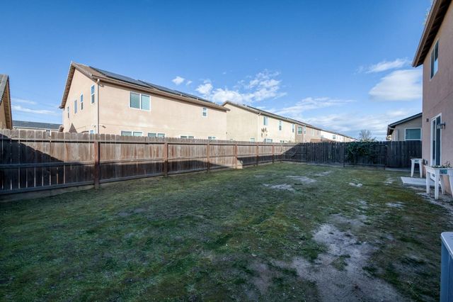 7099 N Shiraz Avenue, Fresno, CA 93722