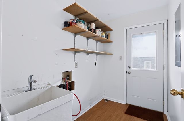 12107 Briarway South Drive, Indianapolis, IN 46259