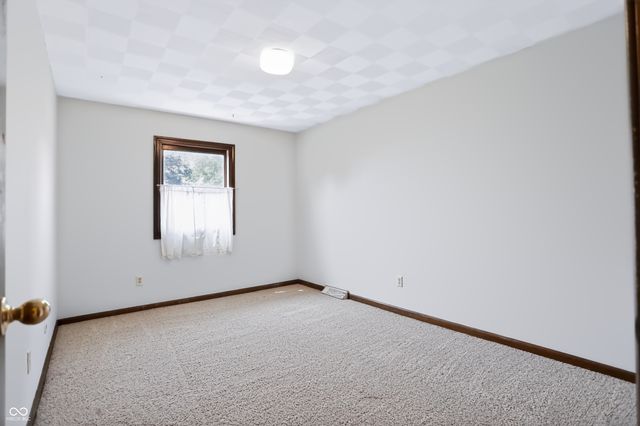 12107 Briarway South Drive, Indianapolis, IN 46259