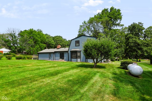 12107 Briarway South Drive, Indianapolis, IN 46259