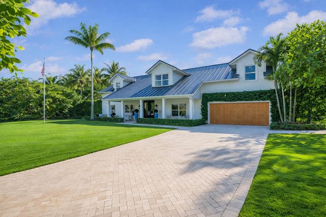 8389 SE Woodcrest Place, Hobe Sound, FL 33455