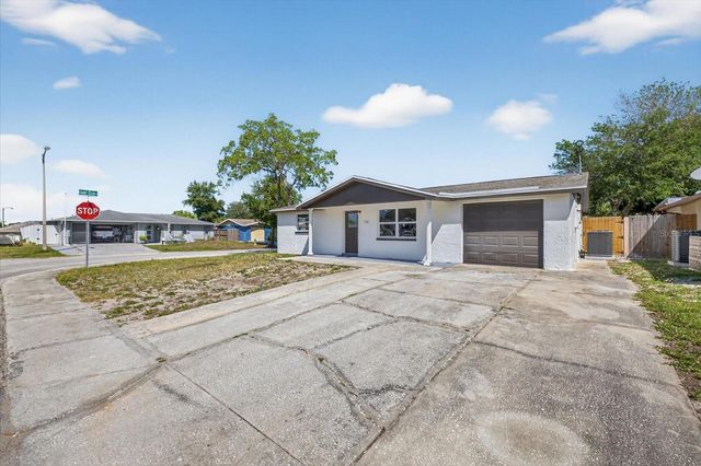 7735 BROOKRIDGE DRIVE, Port Richey, FL 34668