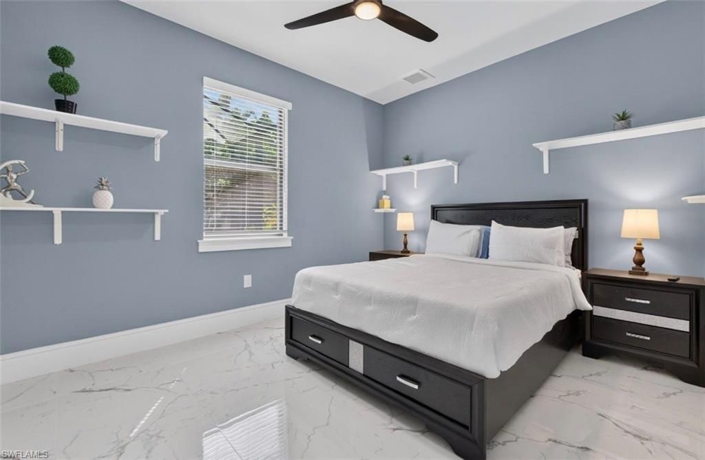 Image 24 of property listing at 2501 SW 23rd PL, Cape Coral, FL 33914