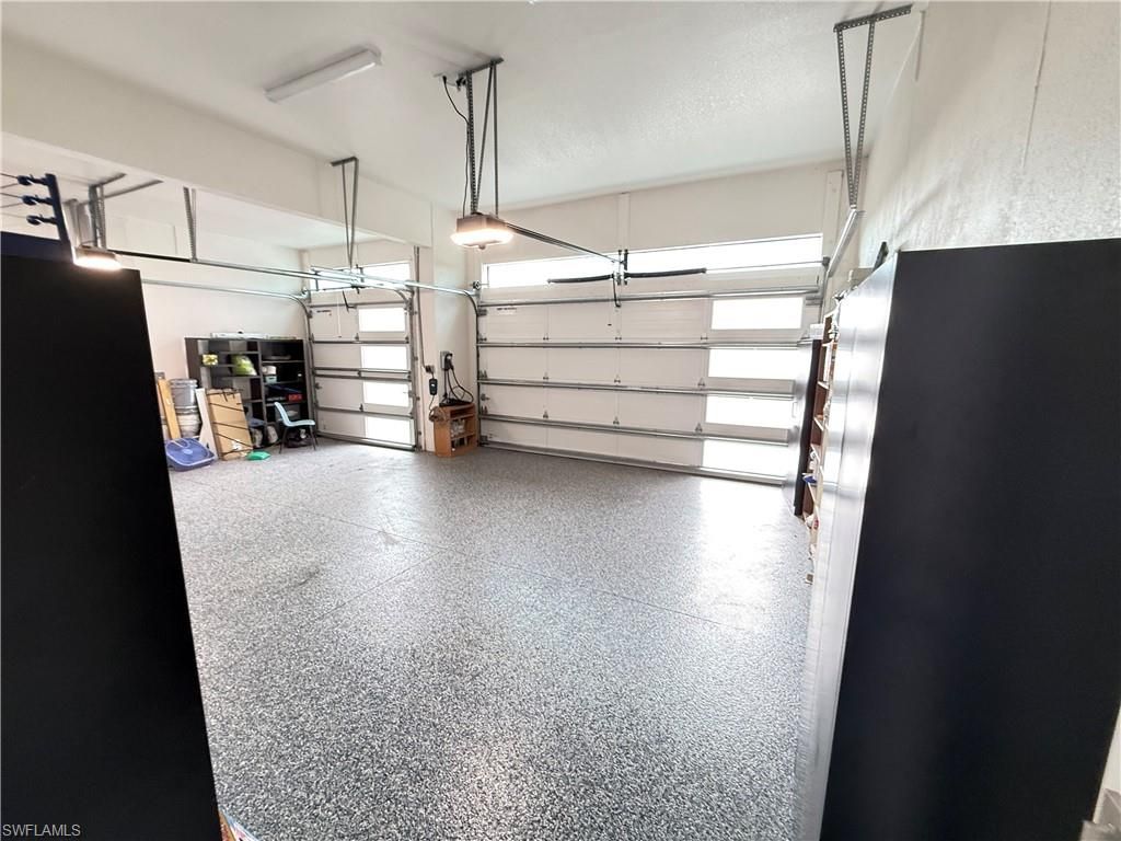 Image 29 of property listing at 2501 SW 23rd PL, Cape Coral, FL 33914