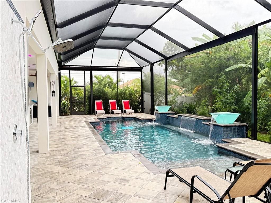 Image 37 of property listing at 2501 SW 23rd PL, Cape Coral, FL 33914