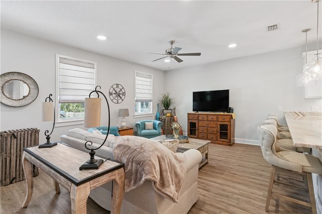 300 Second Street E E, Darien, GA 31305