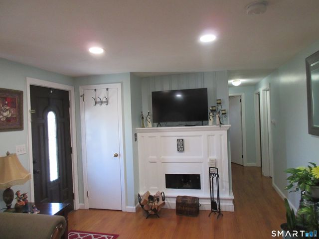 70 Edward Street, West Haven, CT 06516