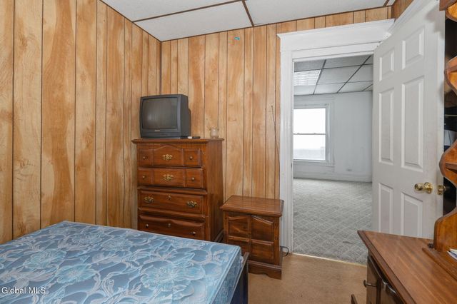 17-19 Brookside Avenue, Amsterdam, NY 12010