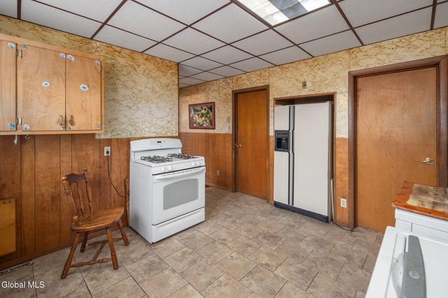 17-19 Brookside Avenue, Amsterdam, NY 12010