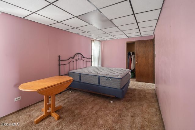 17-19 Brookside Avenue, Amsterdam, NY 12010