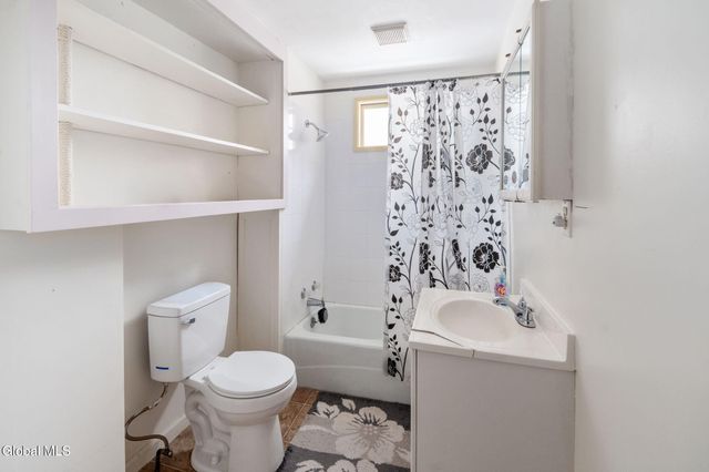 17-19 Brookside Avenue, Amsterdam, NY 12010