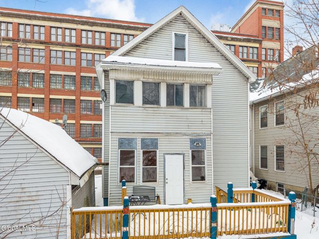 17-19 Brookside Avenue, Amsterdam, NY 12010