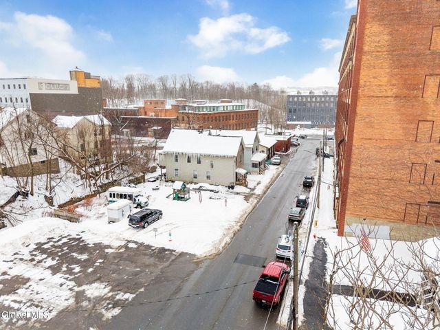 17-19 Brookside Avenue, Amsterdam, NY 12010