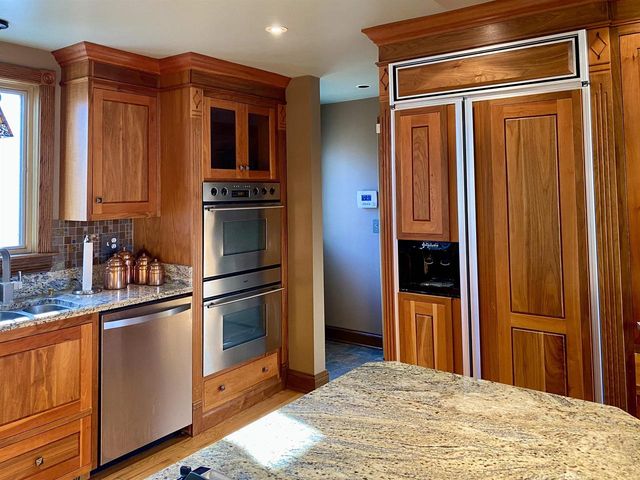 2321 JELINSKI CIRCLE, Plover, WI 54467