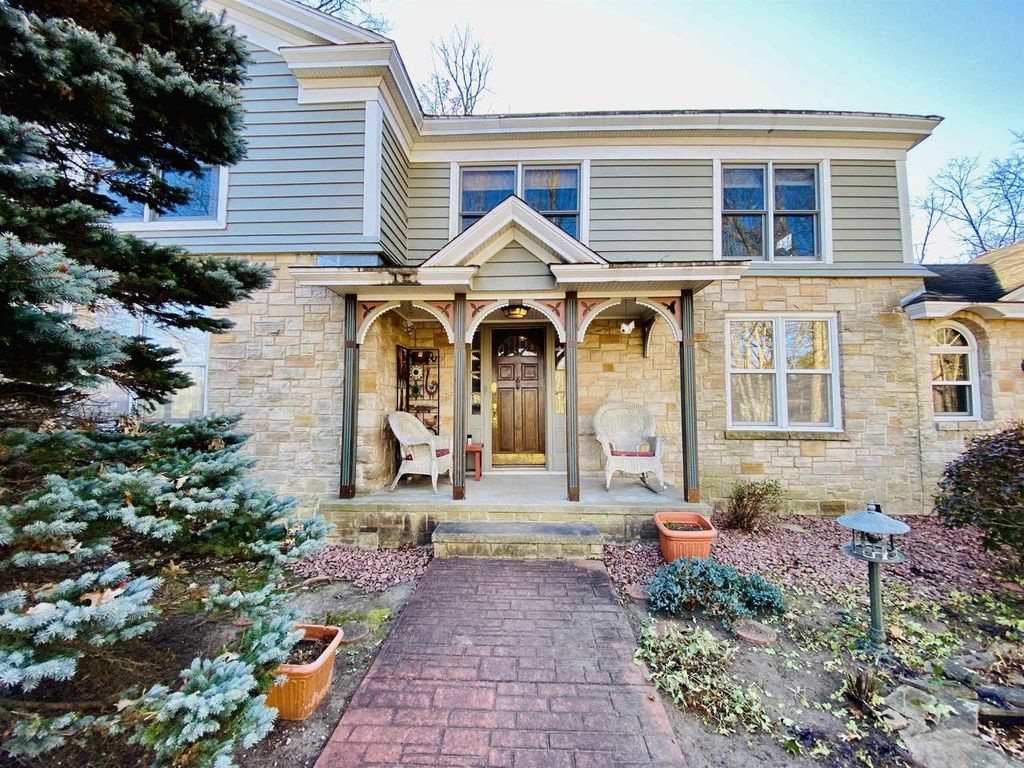 2321 JELINSKI CIRCLE, Plover, WI 54467