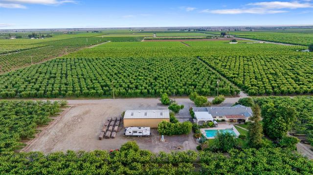 8936 Avenue 396, Dinuba, CA 93618
