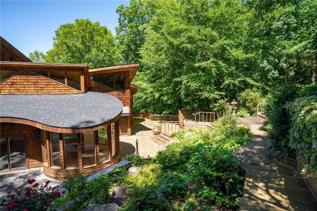 120 Laurel Drive NE, Atlanta, GA 30342