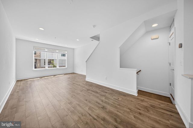 7348 BLADE DR, Falls Church, VA 22042