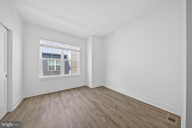 7348 BLADE DR, Falls Church, VA 22042