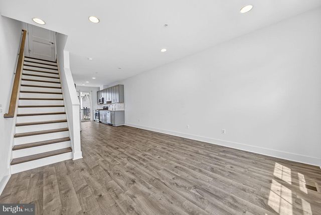 7348 BLADE DR, Falls Church, VA 22042
