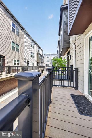 7348 BLADE DR, Falls Church, VA 22042